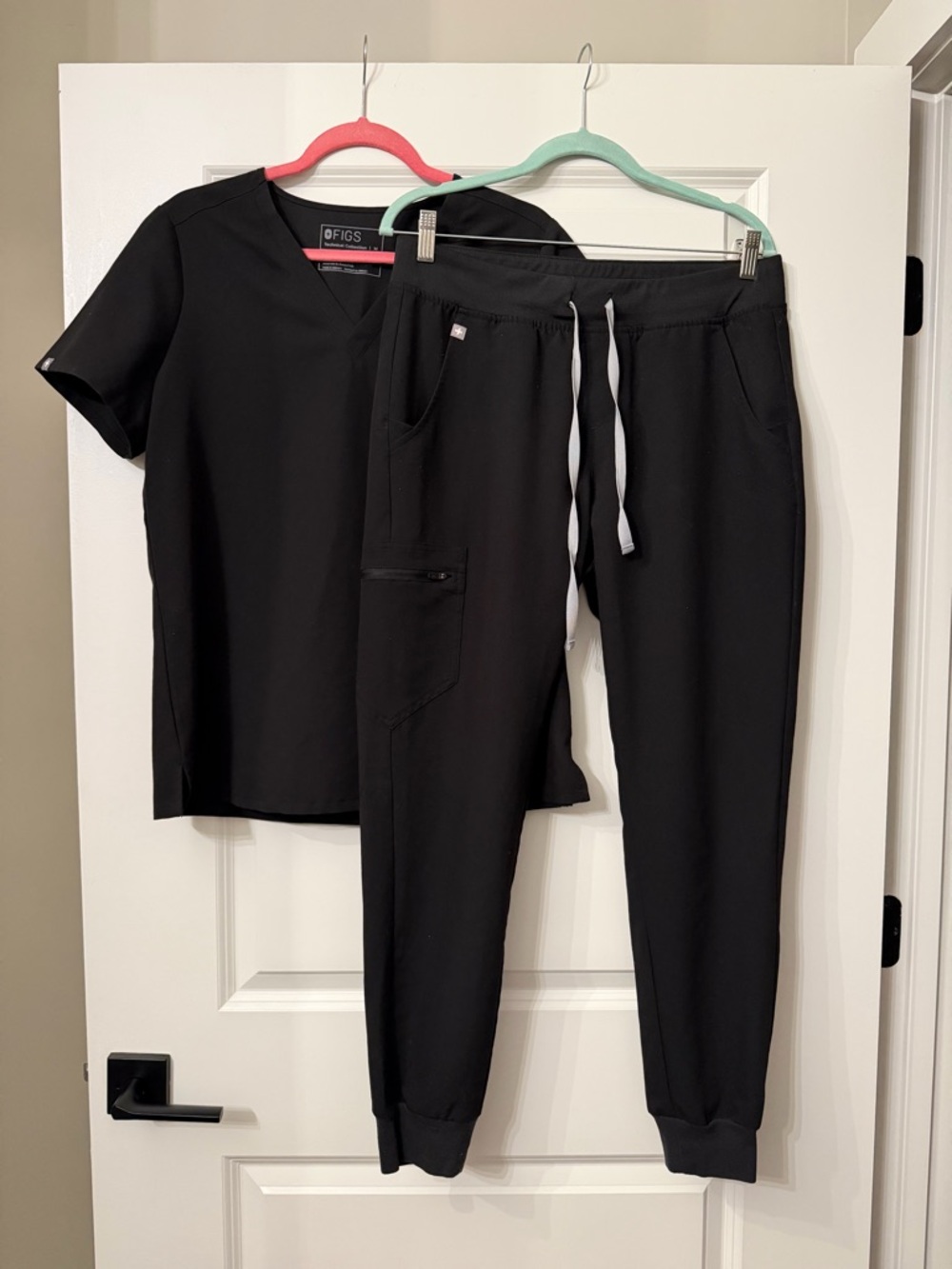 FIGS Women’s Black Catarina Scrub Top and Zamora Jogger Scrub Pants